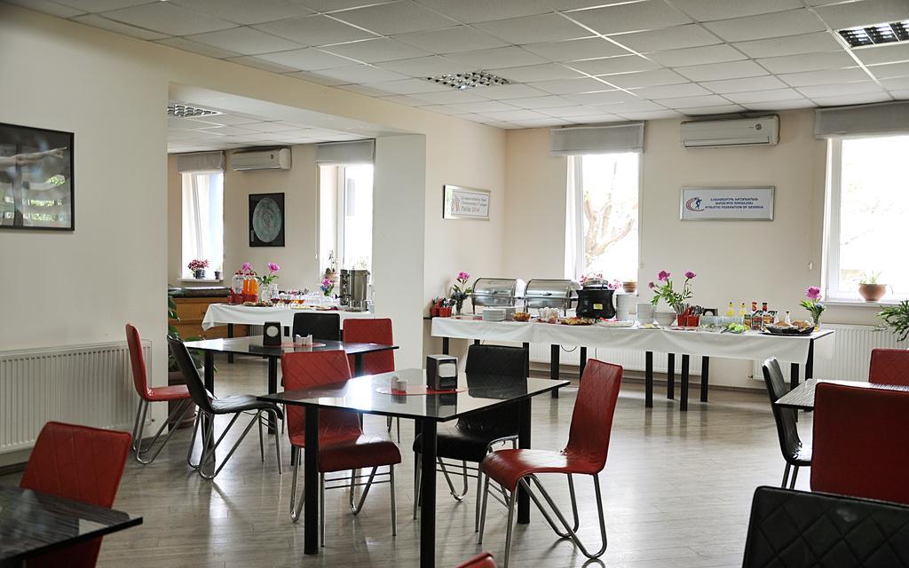 Athletics Hotel Tbilisi Bagian luar foto